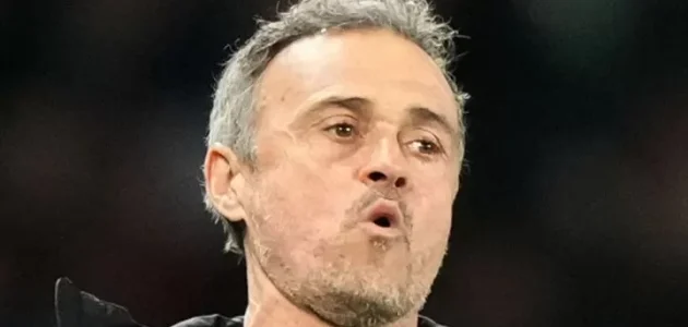 لانس يعارض طلب تأجيل مباراة الدوري الفرنسي التي تتزامن مع مباراتي ليفربول في دوري أبطال أوروبا