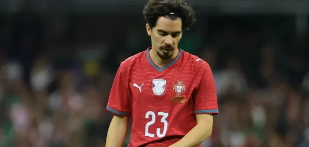 أعرب مارتينيز عن سعادته بالطريقة التي تعاملت بها البرتغال مع غياب فيتينيا في الشوط الأول