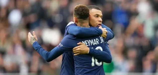 “كأس العالم مخصصة لنجوم العالم، وسيكون نيمار حاضراً” – مبابي يدعم عودة نيمار إلى البرازيل