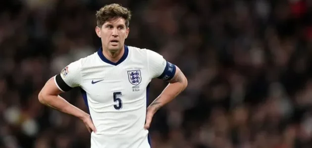 يوجه توخيل لماغواير صفعة قوية للواقع، مع استثناء جون ستونز.